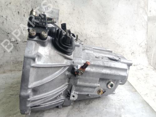 Gearkasse NISSAN ALMERA TINO (V10) 2.2 dCi (115 hp) 32329529
