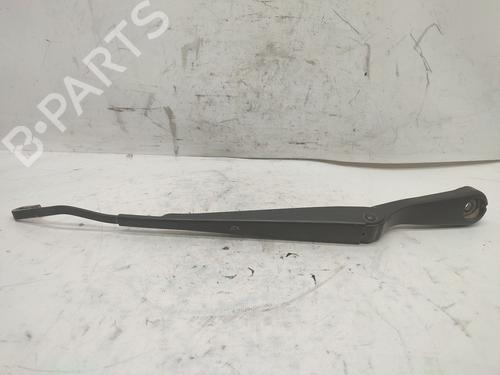 Used Front windshield wiper arm SAAB 9000 2.0 -16 Turbo CD (185 hp) 24701163