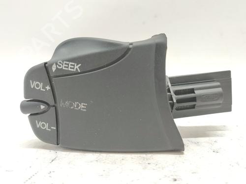 steering-wheel-controls-ford-mondeo-iii-b5y-2000-2001-2002-2003-2004-2005-2006-2007-36045903 main image