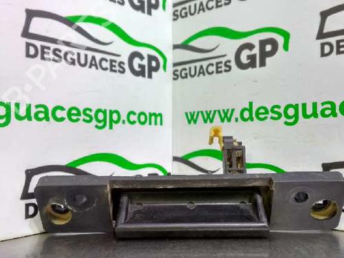 Used Tailgate handle KIA SORENTO I (JC) 2.5 CRDi (170 hp) 7141824