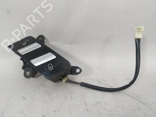Used Switch MERCEDES-BENZ S-CLASS (W221, V221) S 320 CDI (221.022, 221.122) (235 hp) 11357669