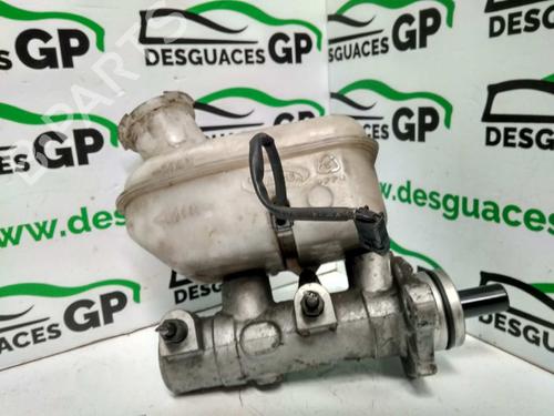 Used Brake master cylinder KIA CARNIVAL II (GQ) [1999-2007]  7146483