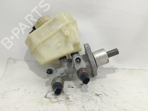 brake-master-cylinder-bmw-3-e46-1997-1998-1999-2000-2001-2002-2003-2004-2005-39511835 main image