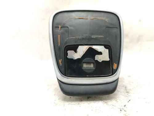 Used Tailgate handle PEUGEOT 406 (8B) 1.8 16V (110 hp) 28097925