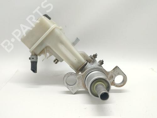 brake-master-cylinder-saab-9-3-ys3f-e79-d79-d75-2002-2003-2004-2005-2006-2007-2008-2009-2010-2011-2012-2013-2014-2015-39478278 main image