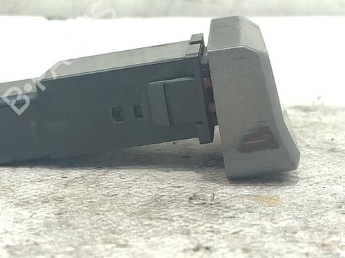 Warning switch HYUNDAI ACCENT II (LC) 1.3 | BP27243046I22 