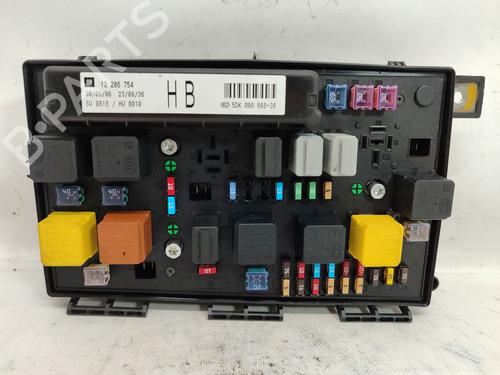 Used Fuse box OPEL ASTRA H GTC (A04) 1.9 CDTI (L08) (120 hp) 28586822