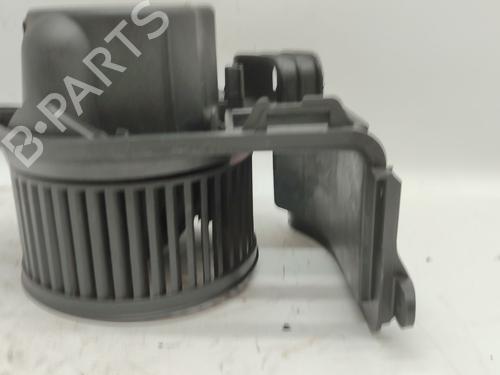 Used Heater blower motor RENAULT CLIO II (BB_, CB_) 1.2 (BB0A, BB0F, BB10, BB1K, BB28, BB2D, BB2H, CB0A,... (58 hp) 25404573