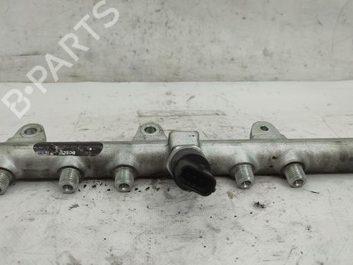 Used Injection rail FIAT BRAVA (182_) 1.9 JTD (100 hp) 26299787