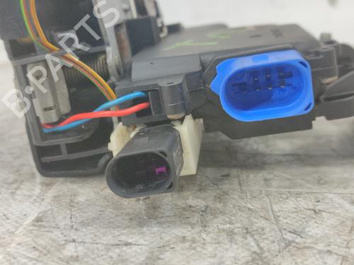 Rear right lock VW TOUAREG (7LA, 7L6, 7L7) 5.0 V10 TDI | BP16952474C99 