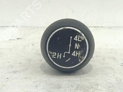 Pommeau de levier de vitesses MITSUBISHI PAJERO I Canvas Top (L04_G) 2.3 TD (L043G, L048G) (84 hp) 32028034