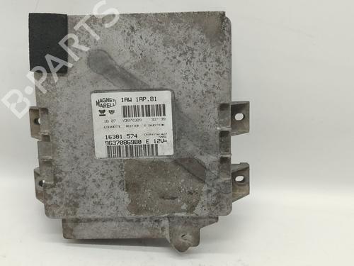 Used Engine control unit (ECU) PEUGEOT 206 Hatchback (2A/C) 1.4 i (75 hp) 25745856