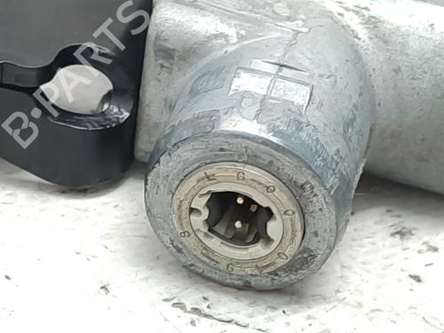 Høyre foran beltestrammer RENAULT SCÉNIC I MPV (JA0/1_, FA0_) 1.9 dTi (JA0N) | BP30154854C88