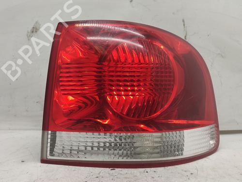 Used Right taillight VW TOUAREG (7LA, 7L6, 7L7) 2.5 R5 TDI (174 hp) 25447031