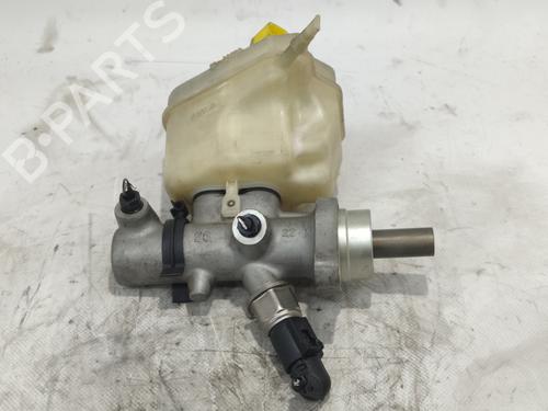 Used Brake master cylinder VW TOUAREG (7LA, 7L6, 7L7) 5.0 V10 TDI (313 hp) 16952406
