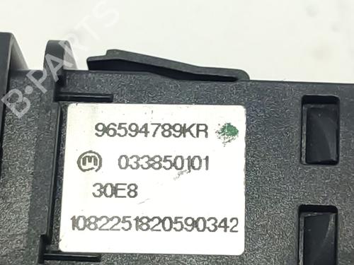 Warning switch CITROËN C5 III (RD_) 2.0 HDi (RDRHD8, RDRHDJ, RDRHR8, RDRHRJ) | BP39207975I22 - Image 4