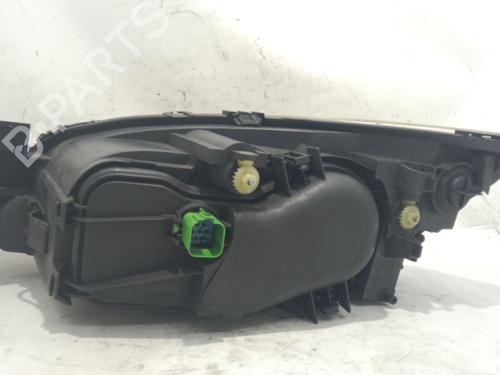 Right headlight FORD MONDEO III (B5Y) 1.8 16V | BP26587566C29 