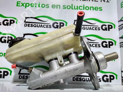 Used Brake master cylinder RENAULT MEGANE II Saloon (LM0/1_) [2003-2025]  7143701
