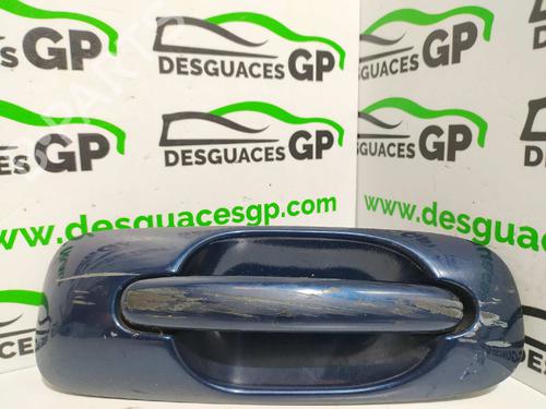 Used Rear left exterior door handle CHRYSLER VOYAGER IV (RG, RS) 2.5 CRD (141 hp) 7149742