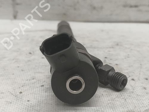 Used Injector CHEVROLET CAPTIVA (C100, C140) 2.0 D 4WD (150 hp) 23139939