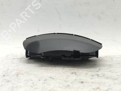 Commandes au volant MITSUBISHI OUTLANDER II (CW_W) 2.2 DI-D | BP30055916E15 