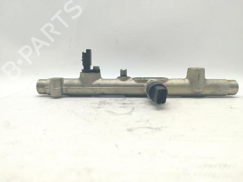 injection-rail-peugeot-406-8b-1995-1996-1997-1998-1999-2000-2001-2002-2003-2004-2005-31855019 main image