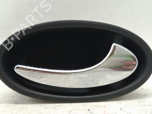 Used Front right interior door handle Front right interior door handle 37174123 37174123