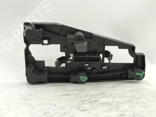 Used Lamp holder PEUGEOT 106 II (1A_, 1C_) 1.1 i (60 hp) 29921109