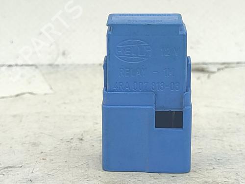 electronic-module-nissan-primera-hatchback-p12-2002-32524899 main image