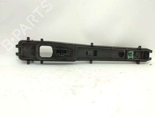Used Lamp holder FORD FIESTA V (JH_, JD_) 1.4 TDCi (68 hp) 29387320
