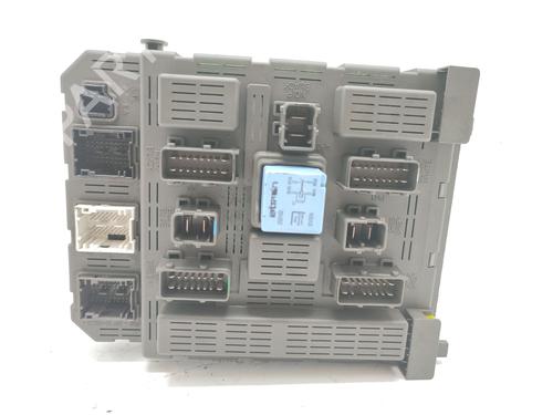 Used Fuse box Fuse box PEUGEOT 607 (9D, 9U) 2.2 HDi (133 hp) 34240662 34240662