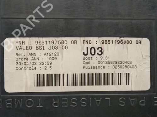 Fuse box PEUGEOT 307 (3A/C) 2.0 HDi 110 | BP24940186E1 