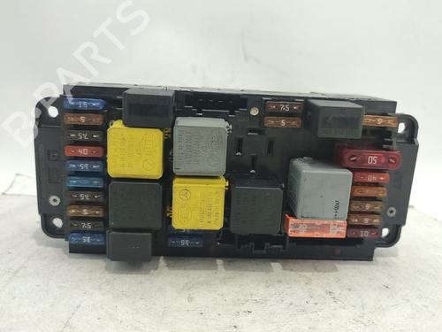 Used Fuse box Fuse box MERCEDES-BENZ CLK (C209) CLK 240 (209.361) (170 hp) 33274835 33274835