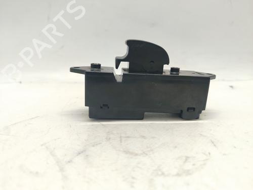 Used Right rear window switch MITSUBISHI OUTLANDER II (CW_W) 2.0 DI-D (CW8W) (140 hp) 31980120
