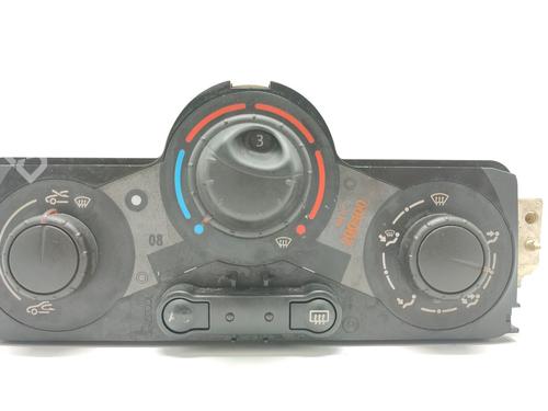 Used Climate control Climate control RENAULT MEGANE II (BM0/1_, CM0/1_) 1.5 dCi (BM0F, BM0T, BM2B, CM0F, CM0T) (82 hp) 40020935 40020935