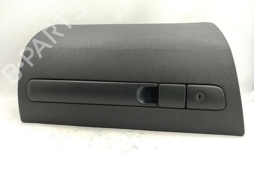 Used Glove box CITROËN XSARA (N1) 2.0 HDi 90 (90 hp) 30136381