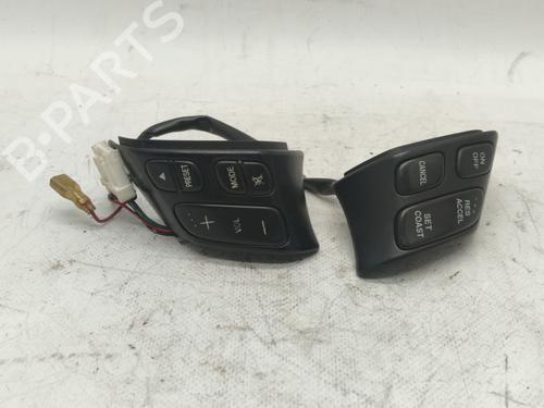 Used Steering wheel controls MAZDA 6 Hatchback (GG) 2.0 DI (GG14) (136 hp) 16478115