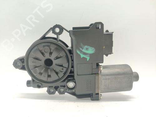 Used Left front window motor HYUNDAI i40 I (VF) 1.7 CRDI (141 hp) 31067022