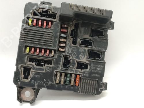 Used Fuse box Fuse box 39655276 39655276