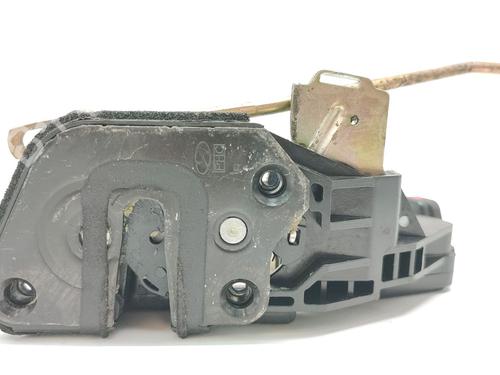front-right-lock-hyundai-santa-fe-i-sm-2000-2001-2002-2003-2004-2005-2006-40044418 main image