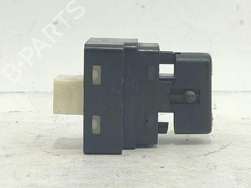 right-front-window-switch-kia-carnival-ii-gq-1999-2000-2001-2002-2003-2004-2005-2006-2007-32096326 main image