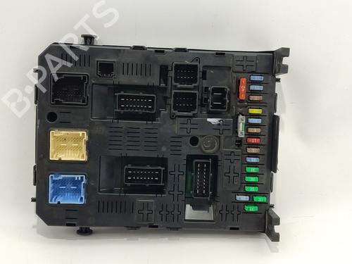 Used Fuse box Fuse box CITROËN C5 III (RD_) 2.0 HDi (RDRHD8, RDRHDJ, RDRHR8, RDRHRJ) (136 hp) 39207979 39207979