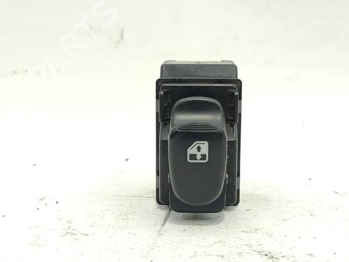Used Left rear window switch HYUNDAI ACCENT II (LC) 1.5 CRDi (82 hp) 29983381