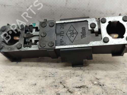 Used Lamp holder RENAULT LAGUNA I (B56_, 556_) 1.9 dTi (B56J) (98 hp) 27278582