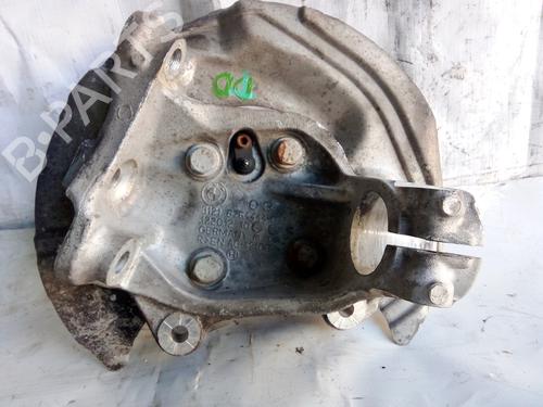 Used Right front steering knuckle BMW 1 (E87) 118 d (143 hp) 18724651