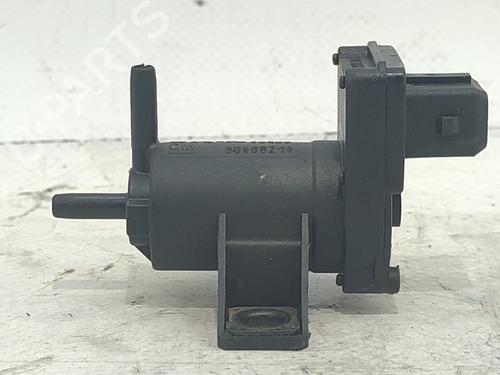 Used Electronic sensor OPEL VECTRA B Hatchback (J96) 1.6 i 16V (F68) (101 hp) 32370342