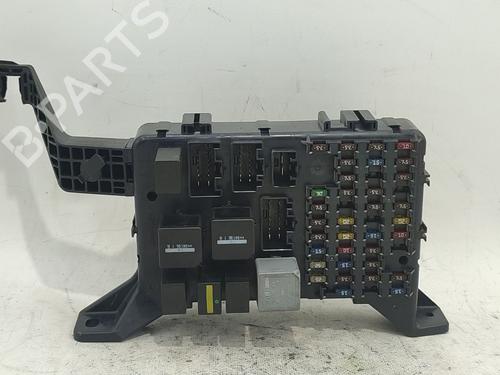 fuse-box-ford-mondeo-iii-b5y-2000-2001-2002-2003-2004-2005-2006-2007-35791523 main image