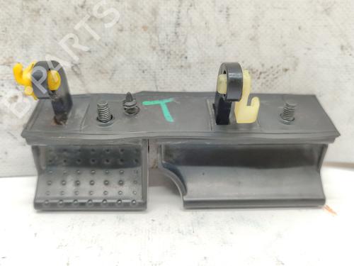Used Tailgate handle HYUNDAI TUCSON (JM) 2.0 CRDi (136 hp) 25728493