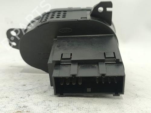 Forlygtekontakt FORD FOCUS I Saloon (DFW)  | BP29891338I24