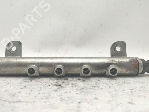 Used Injection rail Injection rail 37219265 37219265